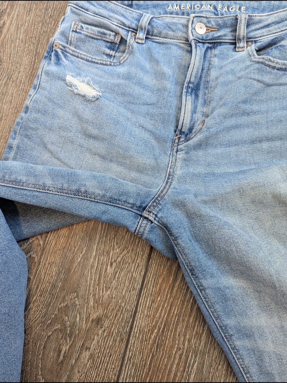 American Eagle Mom Jeans Size 10 Medium Wash High Rise 27 Inch Inseam - Picture 2 of 11